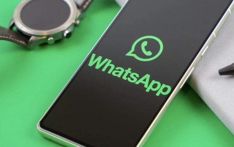 WhatsApp скоро сможет сам отвечать на сообщения и создавать аватарки. Скоро самый популярный мессенджер получит функции ИИ. Изображение: Hi-Tech Mail. Фото.