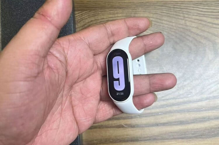 Фитнес-браслет с большим экраном. Несмотря на компактные размеры, Smart Band 9 имеет крупный экран на 1,62-дюйма. Фитнес-браслет с большим экраном. Несмотря на компактные размеры, Smart Band 9 имеет крупный экран на 1,62-дюйма. Фото.