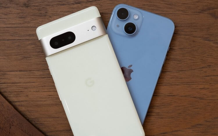 Google продолжает шутить над iPhone в новом рекламном ролике. Фото.