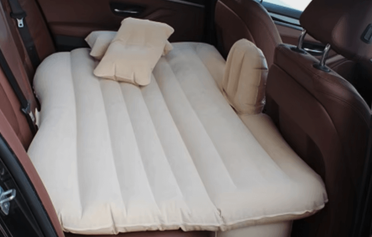 Автомобильная надувная кровать. Изображение: AliExpress. Фото.