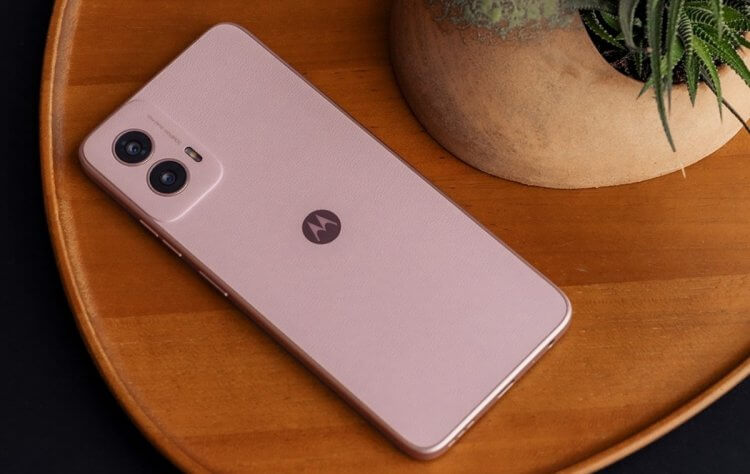 Moto G Power 5G 2024 — телефон, который можно долго не заряжать. Moto G Power 5G 2024. Изображение: Designlab. Moto G Power 5G 2024 — телефон, который можно долго не заряжать. Moto G Power 5G 2024. Изображение: Designlab. Фото.