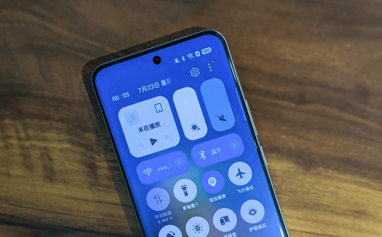 Какие смартфоны OnePlus получат Oxygen OS 15 на Android 15 и когда. Фото.
