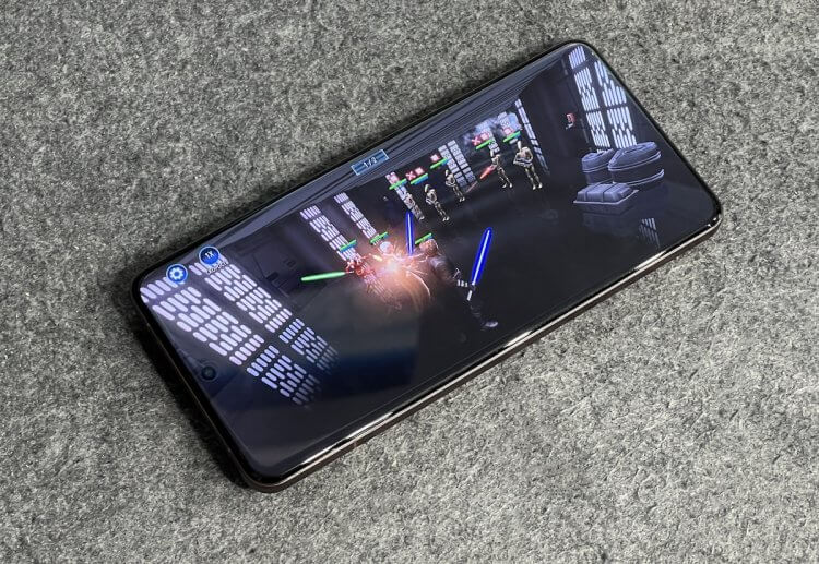 Лучший игровой смартфон. В Star Wars Hunters динамика отрабатывается очень хорошо. Фото.