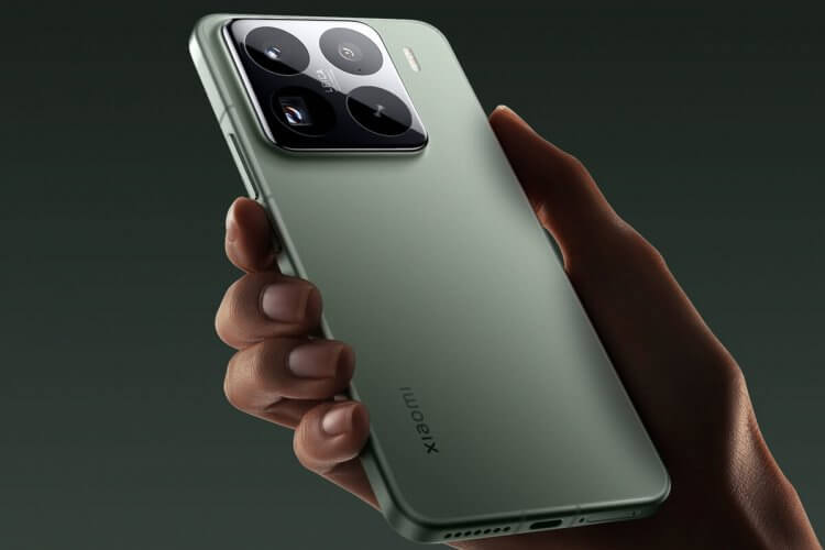Как Huawei создала HarmonyOS. Только представьте, что Xiaomi будет работать на собственной ОС, а разработчика придется писать софт под все смартфоны отдельно. Изображение: Газета.Ру. Фото.