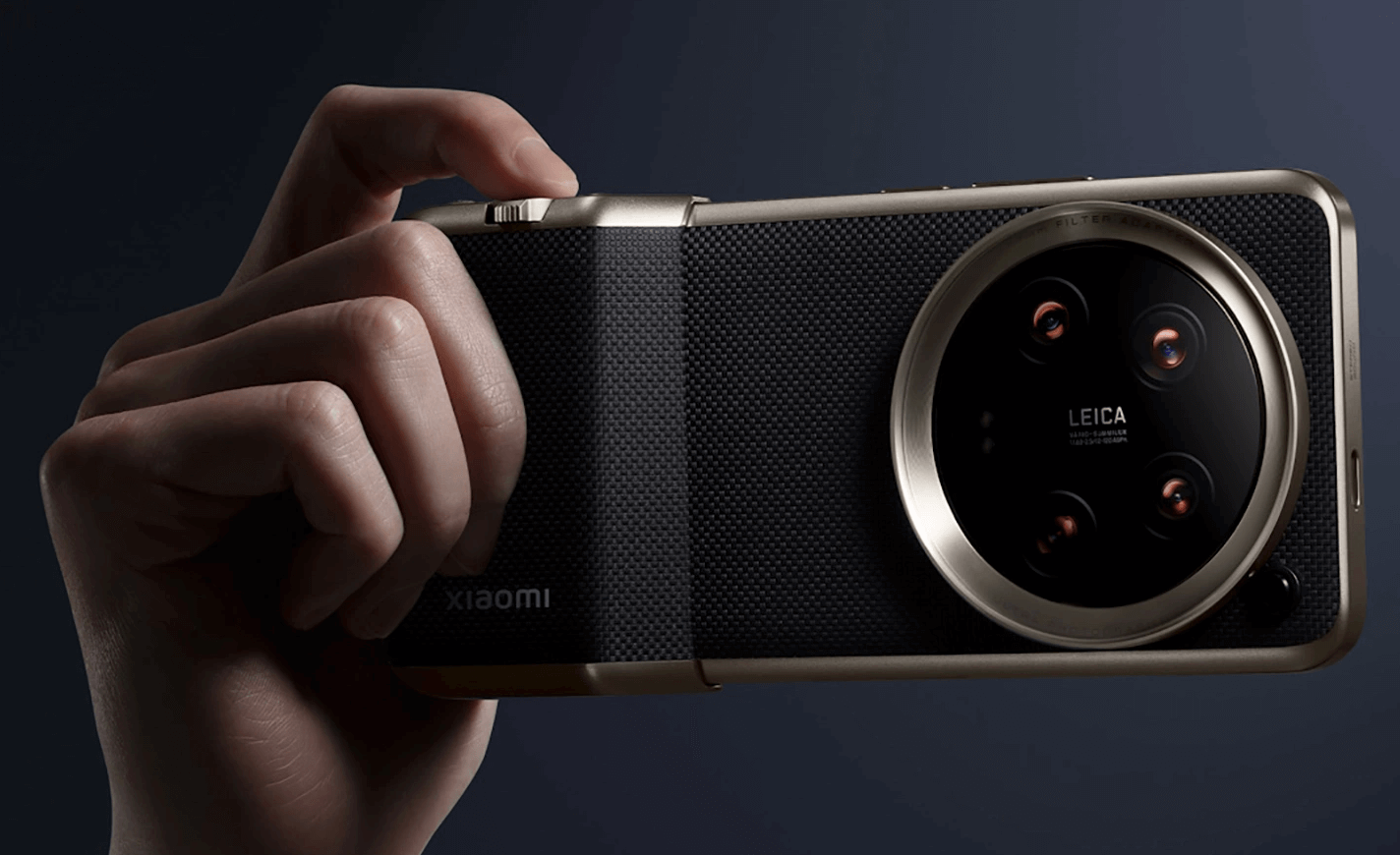 Самая хорошая камера. Камеру возьмем от Xiaomi 14 Ultra. Изображение: РБК. Фото.
