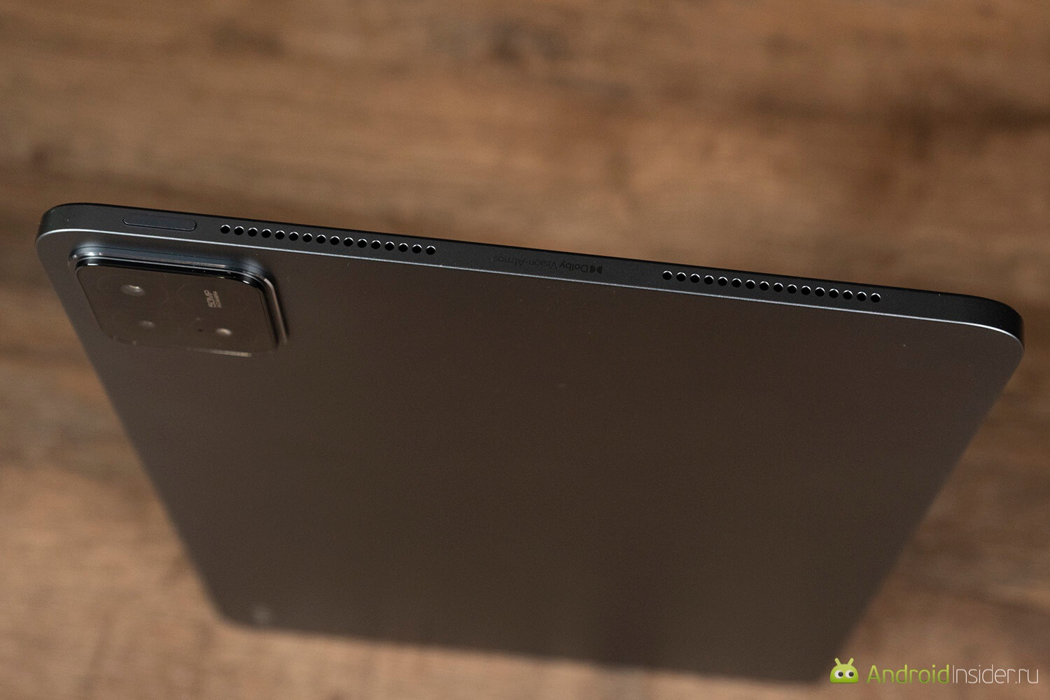 Планшет с быстрой зарядкой. Планшет будет обновляться еще долго. Фото.