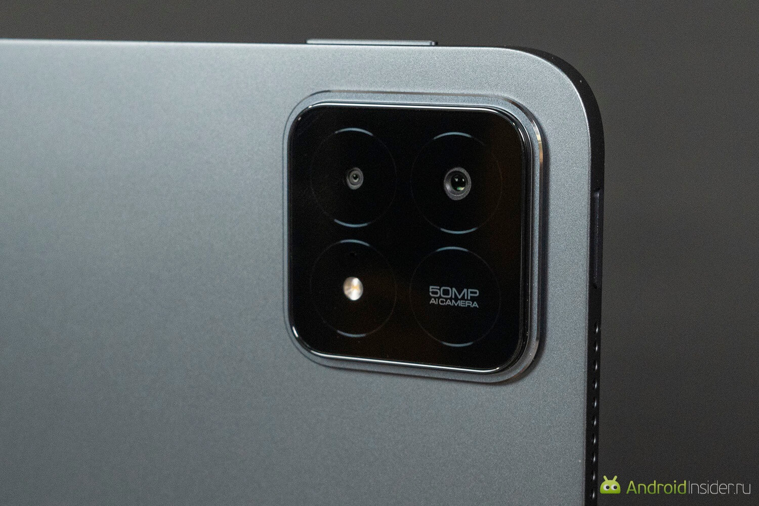 Можно ли снимать на планшет. Камера в планшете всегда нужна только для того, чтобы просто была. Может тогда не стоит делать ее такой массивной? Фото.