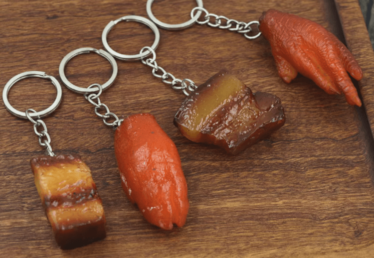 Брелоки с имитацией еды. Изображение: AliExpress. Брелоки с имитацией еды. Изображение: AliExpress. Фото.
