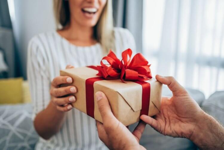 Подарки и сюрпризы с AliExpress без повода: чем порадовать самых близких людей, не влезая в долги. Фото.