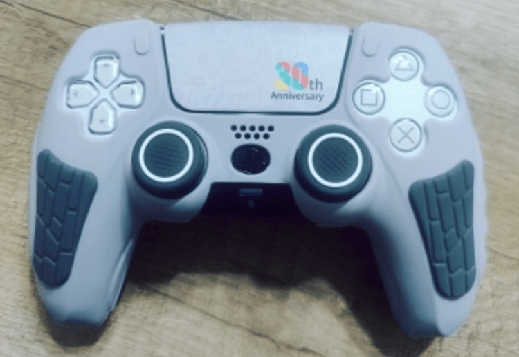 Силиконовый чехол для DualSense. Изображение: AliExpress. Силиконовый чехол для DualSense. Изображение: AliExpress. Фото.