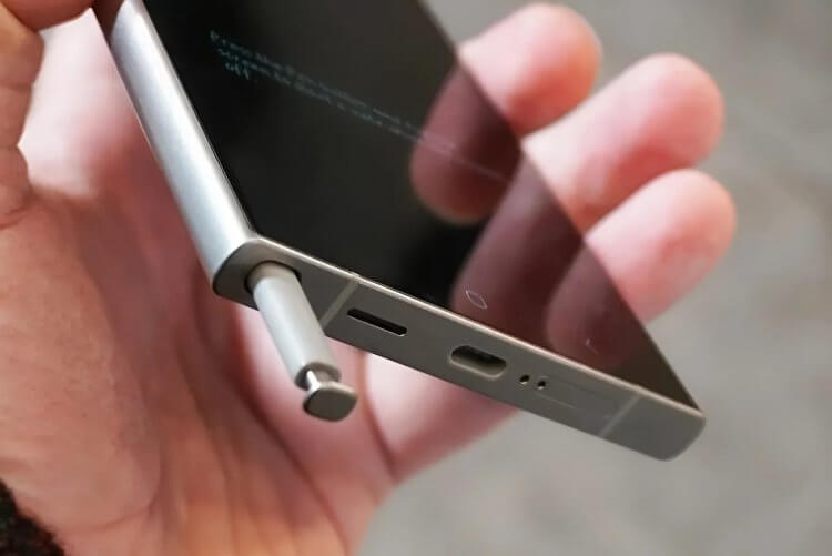 Что нового будет в следующем Samsung. Хотели бы стилус с Bluetooth? Изображение: Лайфхакер. Что нового будет в следующем Samsung. Хотели бы стилус с Bluetooth? Изображение: Лайфхакер. Фото.