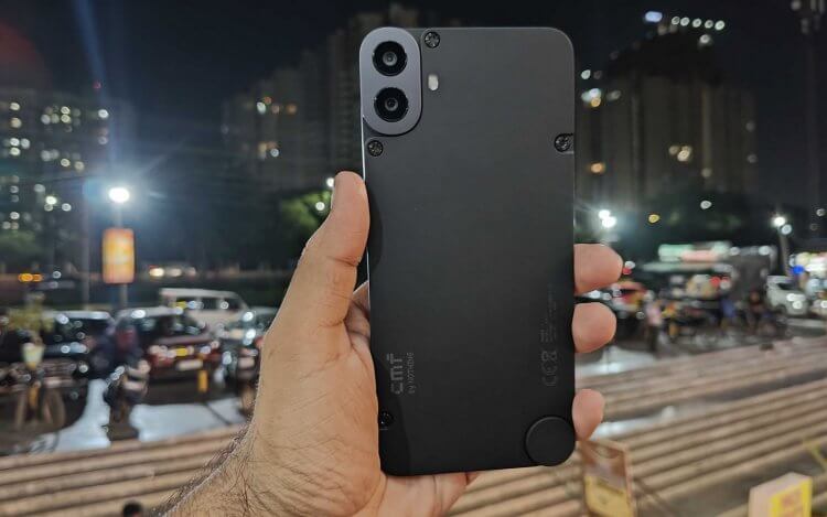 Какой необычный смартфон купить. CMF Phone 1 будет радовать вас не только своей производительностью, но и необычным внешним видом. Фото: mint.com. Фото.