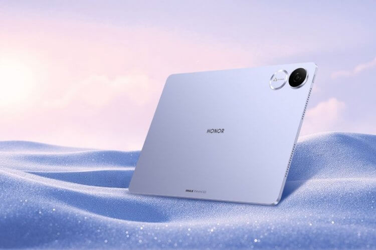 Honor Pad V9 — интересный планшет от HONOR. HONOR Pad V9 внешне мало чем будет отличаться от других планшетов. Изображение: The GEEK. Фото.