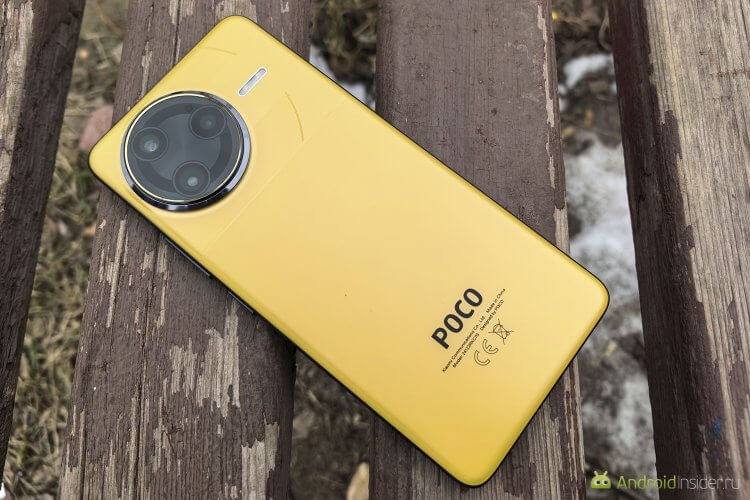 Новый POCO F7 Ultra показал всем, как надо делать смартфоны. Проверил на себе и удивился. Выглядит он действительно необычно! Фото.