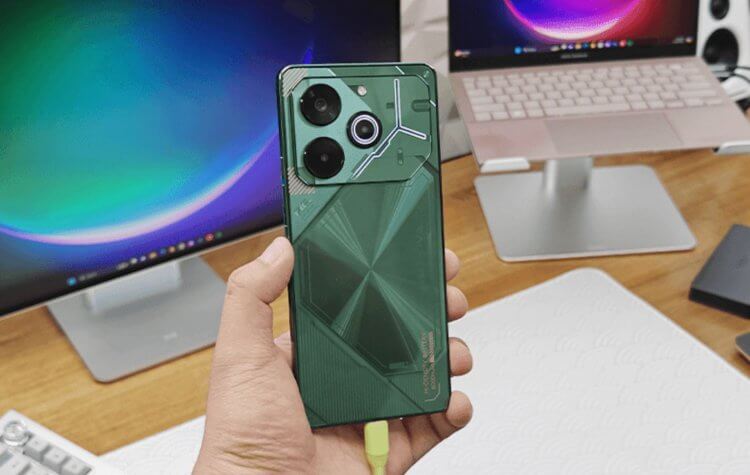Мощный дешевый смартфон на Android. Смартфон TECNO сможет удивить вас своим внешним видом по невысокой цене. Фото: techpressionmedia.com. Фото.
