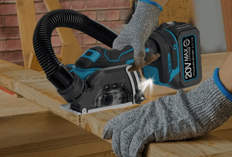 Аккумуляторная циркулярная пила с батареей Makita. Изображение: AliExpress. Аккумуляторная циркулярная пила с батареей Makita. Изображение: AliExpress. Фото.