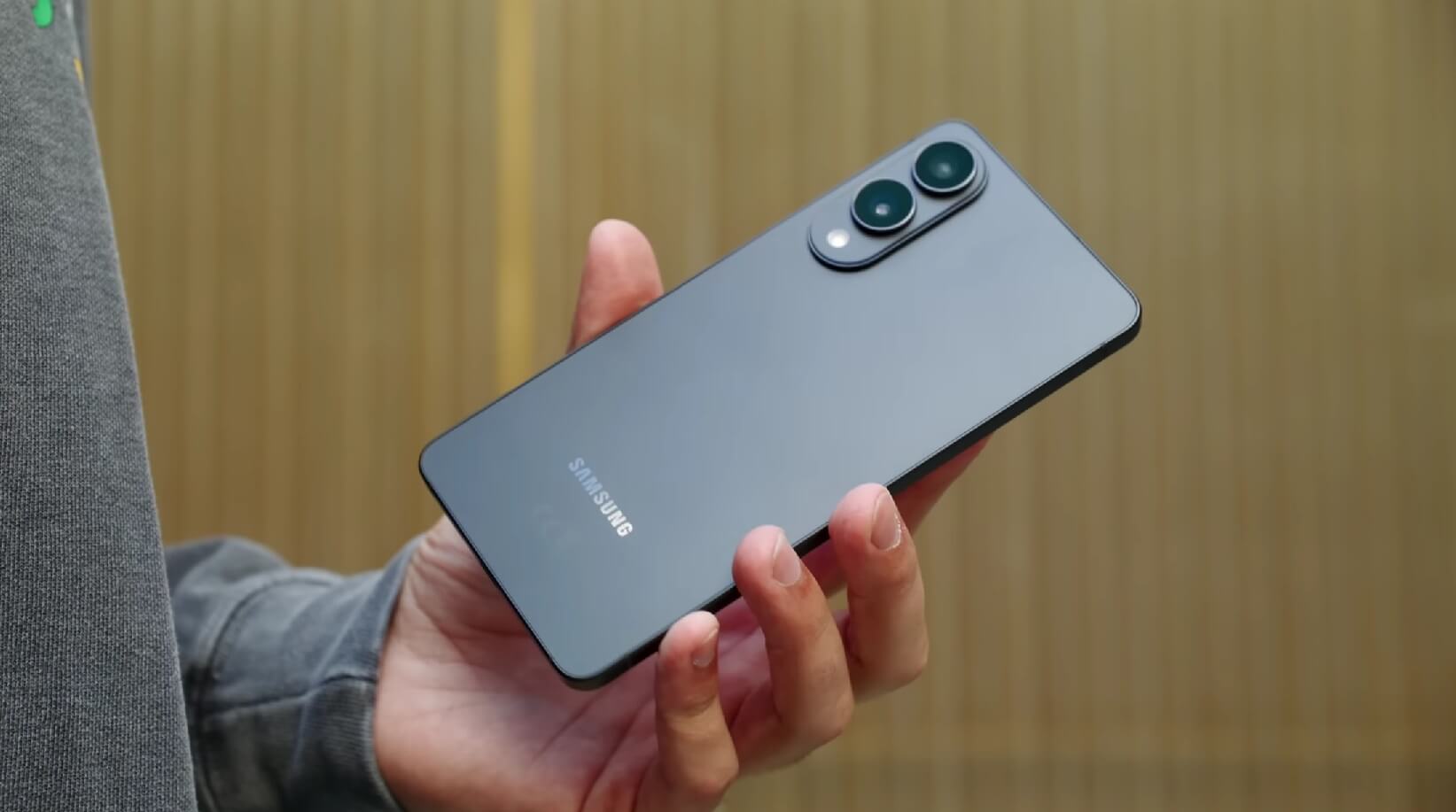 Samsung Galaxy S25 Edge — тонкий флагман по выгодной цене. Samsung Galaxy S25 Edge. Фото.