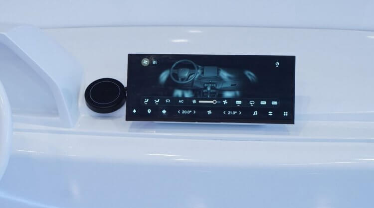 Ростелеком представил Аврору ОС для автомобилей. Это российский аналог Android Auto для машин АвтоВАЗа. Фото.