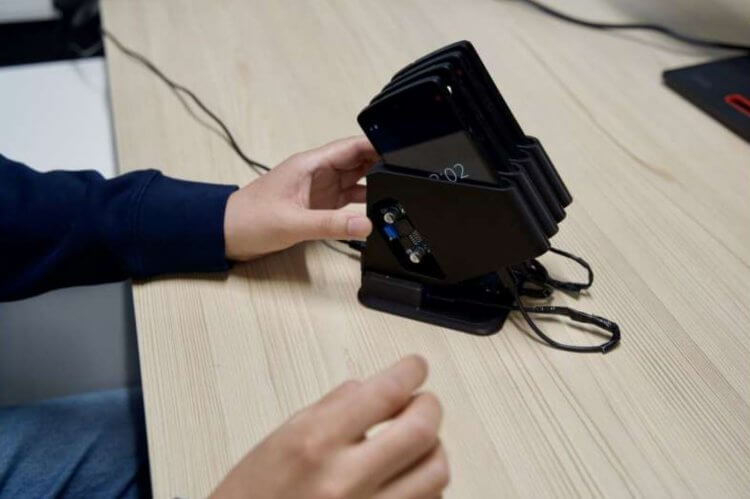 Что полезного сделать из старого смартфона за 700 рублей. Фото.