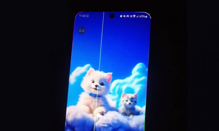 Что делать, если на экране смартфона появилась зеленая полоса. Так выглядит зеленая полоса на экране Samsung. Изображение: gizmochina.com. Что делать, если на экране смартфона появилась зеленая полоса. Так выглядит зеленая полоса на экране Samsung. Изображение: gizmochina.com. Фото.
