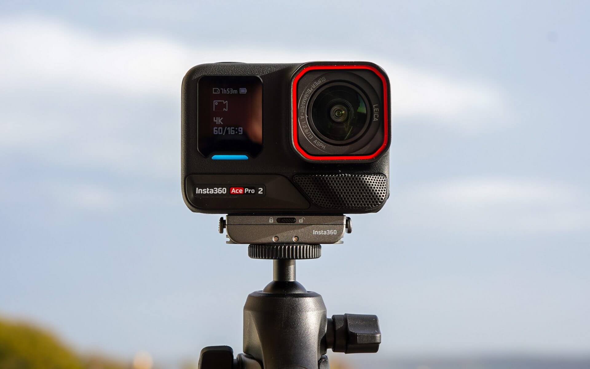 GoPro хочет доказать, что Insta360 ворует идеи. У нее это получается. Похоже на GoPro, но внутри сходств еще больше. Изображение: DGL.RU. GoPro хочет доказать, что Insta360 ворует идеи. У нее это получается. Похоже на GoPro, но внутри сходств еще больше. Изображение: DGL.RU. Фото.