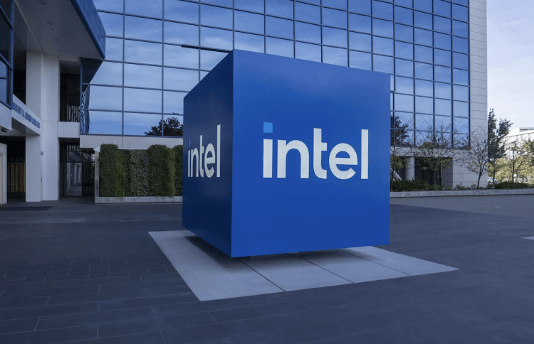 Пересмотр инвестиционной стратегии Intel. Дела Intel идут совсем не так здорово, как ей хотелось бы. Изображение: TechCrunch. Фото.