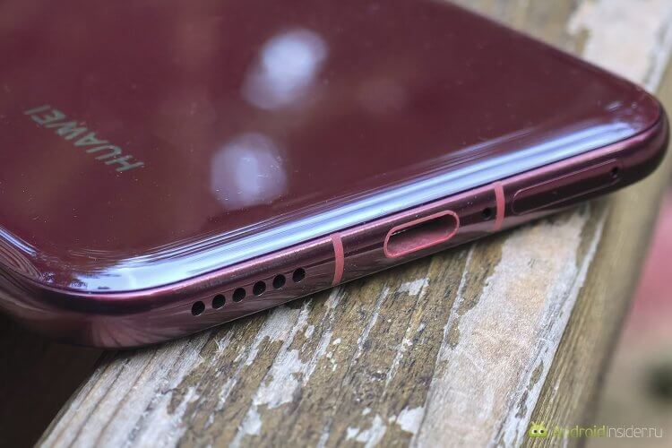Как долго работает HUAWEI от одной зарядки. Естественно тут USB Type-C, а зарядка возможна с мощностью до 100 Вт (адаптер в комплекте). Как долго работает HUAWEI от одной зарядки. Естественно тут USB Type-C, а зарядка возможна с мощностью до 100 Вт (адаптер в комплекте). Фото.
