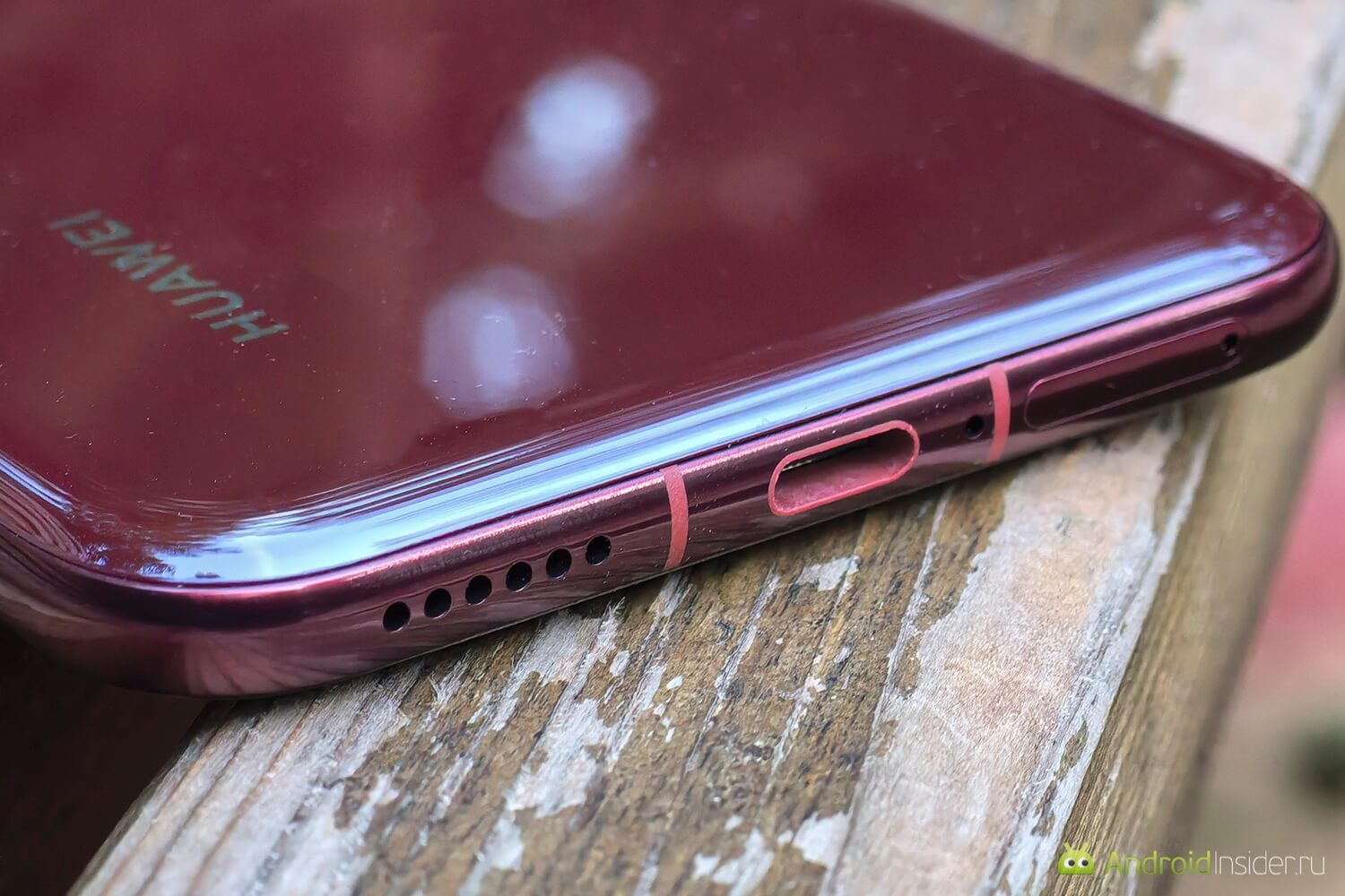 Как долго работает HUAWEI от одной зарядки. Естественно тут USB Type-C, а зарядка возможна с мощностью до 100 Вт (адаптер в комплекте). Как долго работает HUAWEI от одной зарядки. Естественно тут USB Type-C, а зарядка возможна с мощностью до 100 Вт (адаптер в комплекте). Фото.