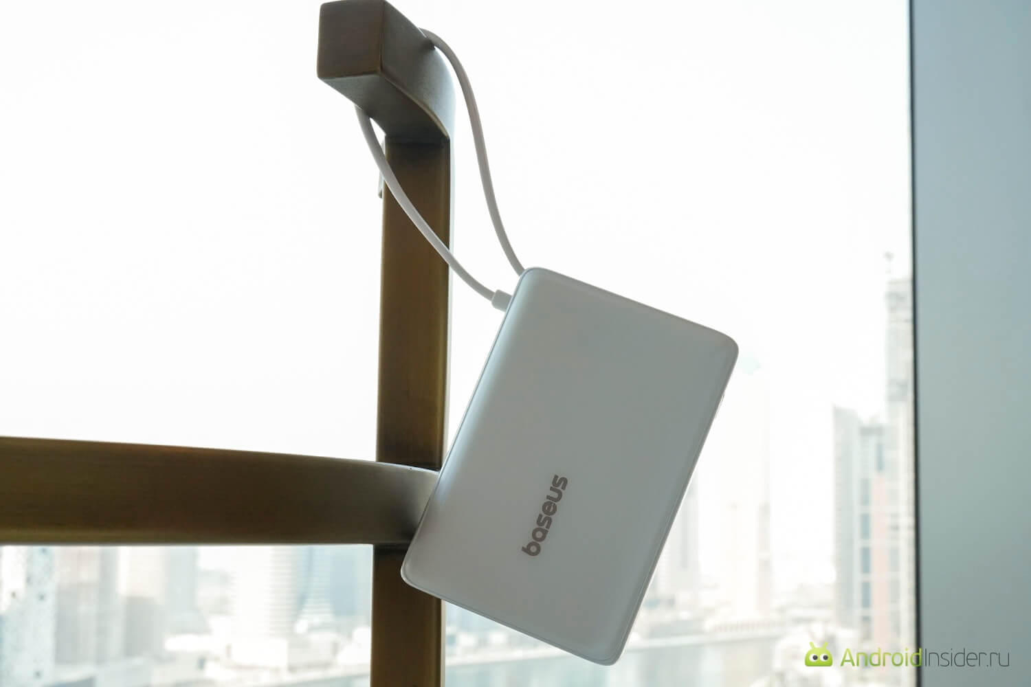 Зачем нужен мощный Power Bank. Особенно полезен внешний аккумулятор в дороге. Зачем нужен мощный Power Bank. Особенно полезен внешний аккумулятор в дороге. Фото.