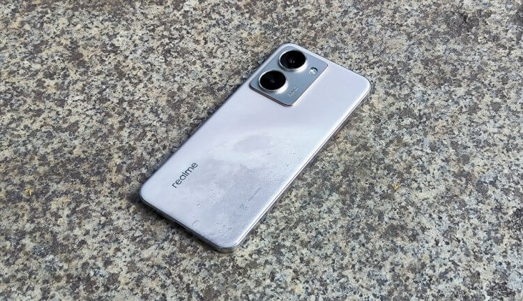 Обзор смартфона realme P3 Ultra. Смартфон выполнен со вкусом. Обзор смартфона realme P3 Ultra. Смартфон выполнен со вкусом. Фото.