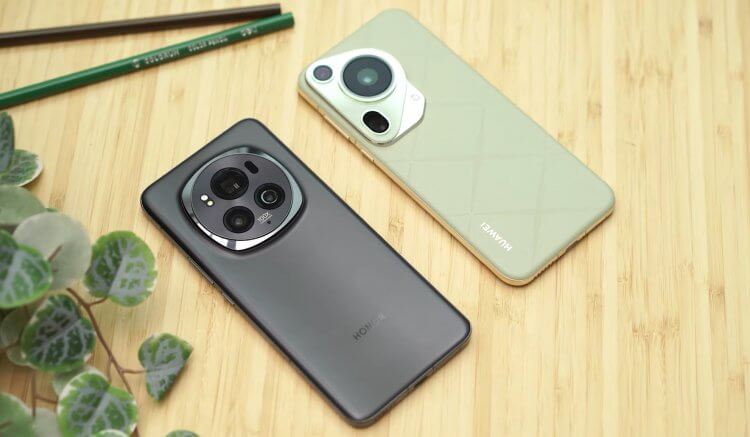 HUAWEI и отколовшийся бренд HONOR. Такие похожие и вместе с тем такие разные смартфоны. Изображение: YugaTech. HUAWEI и отколовшийся бренд HONOR. Такие похожие и вместе с тем такие разные смартфоны. Изображение: YugaTech. Фото.