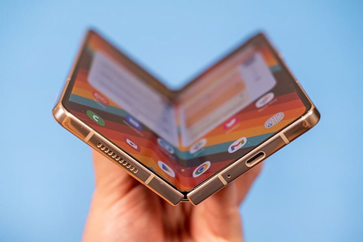 Samsung нашла способ сделать складные смартфоны дешевле, но не в России. Складные смартфоны могут стать более доступными. Изображение: 3DNews. Samsung нашла способ сделать складные смартфоны дешевле, но не в России. Складные смартфоны могут стать более доступными. Изображение: 3DNews. Фото.