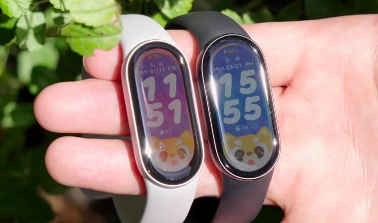 Сравнение Mi Band 9 и Mi Band 10. Какой фитнес-браслет Xiaomi лучше и почему. Сравниваем два последних фитнес-браслета Xiaomi. Изображение: ITSub잇섭. Фото.