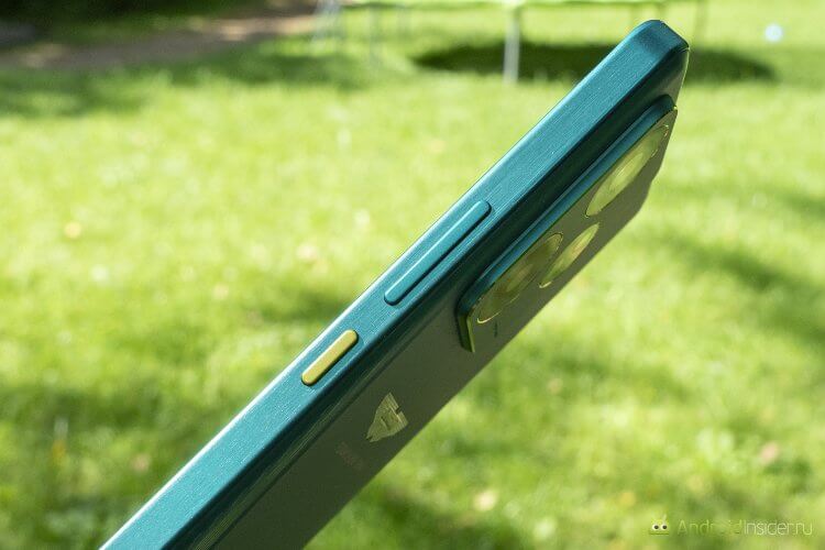 Какой экран у realme GT 7. Сканер отпечатков пальцев не в кнопке. Какой экран у realme GT 7. Сканер отпечатков пальцев не в кнопке. Фото.
