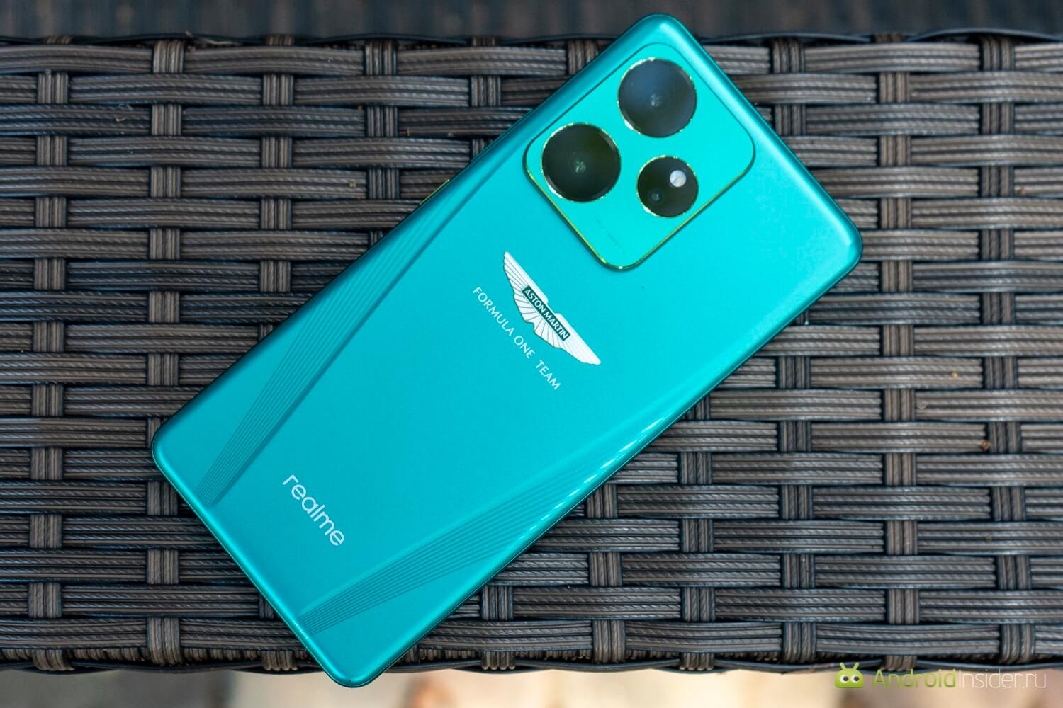 Телефон на MediaTek Dimensity 9400e. Если ждали Snapdragon под этой крышкой, то нет. Тут MediaTek. Телефон на MediaTek Dimensity 9400e. Если ждали Snapdragon под этой крышкой, то нет. Тут MediaTek. Фото.
