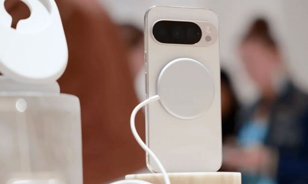 Что умеет Google Pixelsnap в новых Пикселях и сколько стоит такой аналог MagSafe