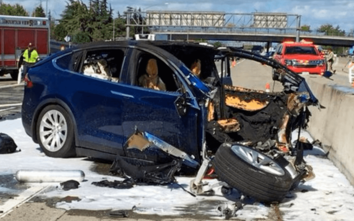 Tesla оспаривает компенсацию в четверть миллиарда долларов за аварию с автопилотом