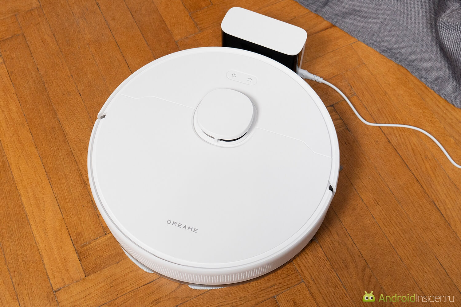 На сколько хватает робота-пылесоса Dreame F10. На фоне скорости зарядки смартфонов тут она может показаться медленной, но и убираетесь вы не каждый полчаса. Поэтому все нормально. На сколько хватает робота-пылесоса Dreame F10. На фоне скорости зарядки смартфонов тут она может показаться медленной, но и убираетесь вы не каждый полчаса. Поэтому все нормально. Фото.