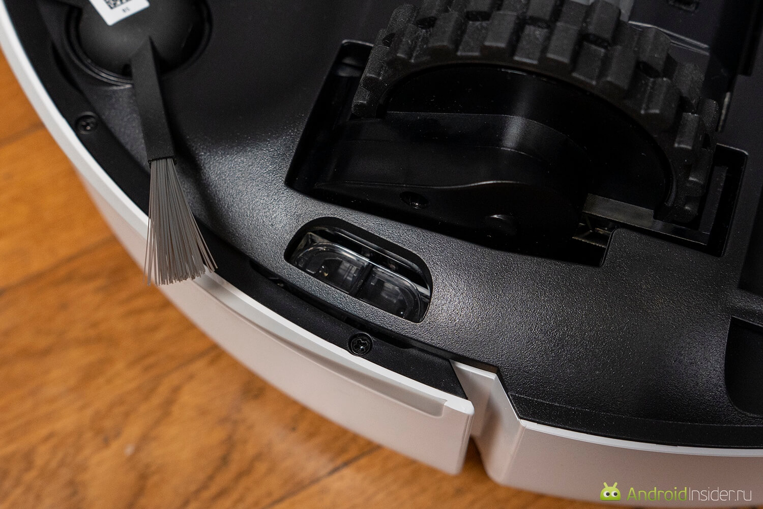 Что умеет робот-пылесос Dreame F10. Датчики есть даже снизу по бокам. Что умеет робот-пылесос Dreame F10. Датчики есть даже снизу по бокам. Фото.