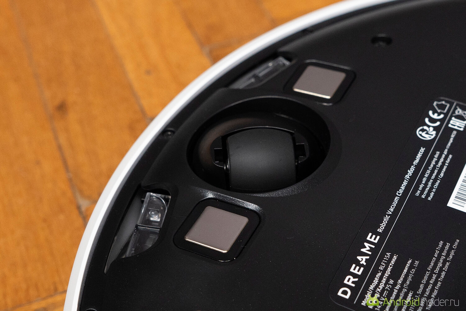 Что умеет робот-пылесос Dreame F10. Спереди тоже есть датчики, чтобы пылесос не упал с лестницы или всокого порога. Что умеет робот-пылесос Dreame F10. Спереди тоже есть датчики, чтобы пылесос не упал с лестницы или всокого порога. Фото.