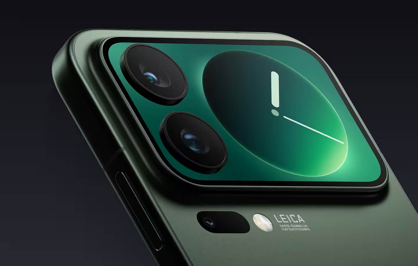 Xiaomi сделала замену iPhone 17 Pro. У Xiaomi 17 Pro есть два экрана и лучшие характеристики