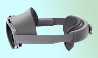 Ну уж очень сильно напоминает Apple Vision Pro. Источник: gsmarena.com