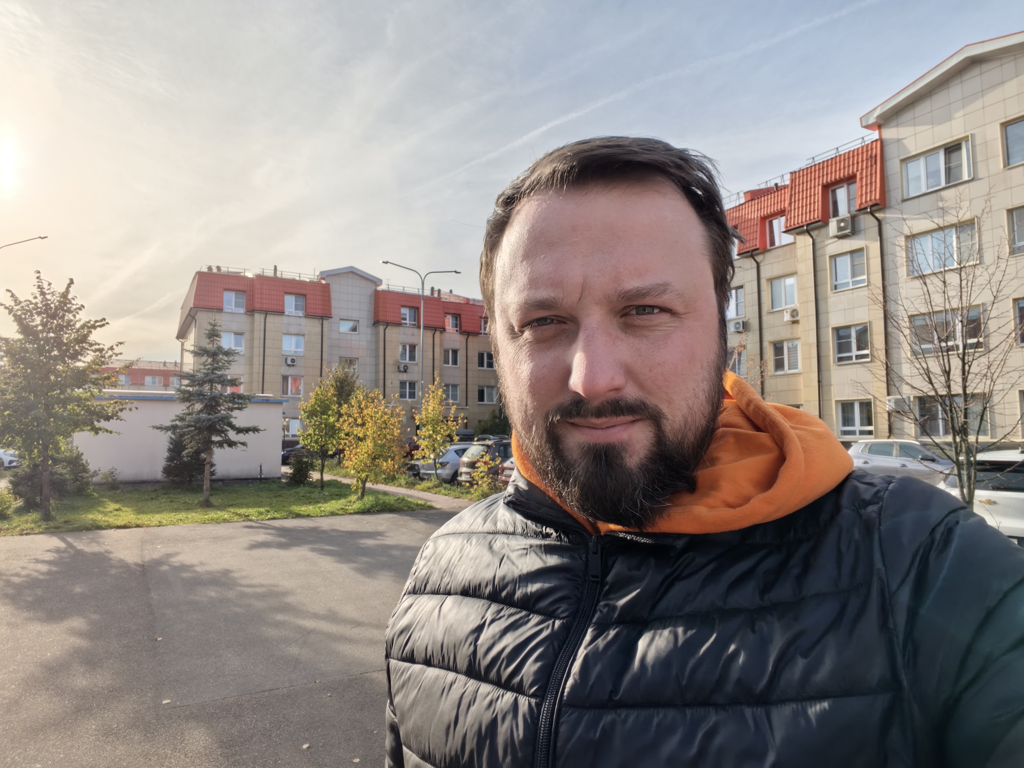 Как снимает HUAWEI Pura 80. Сильный контровый свет. Фото.