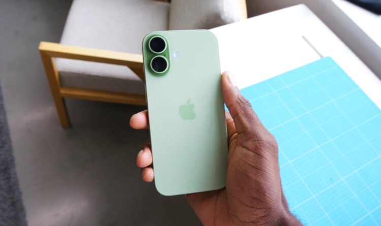 Почему я не покупаю iPhone. Спойлер: дело совсем не в деньгах. Айфон? Нет уж, спасибо. Изображение: Marques Brownlee. Фото.
