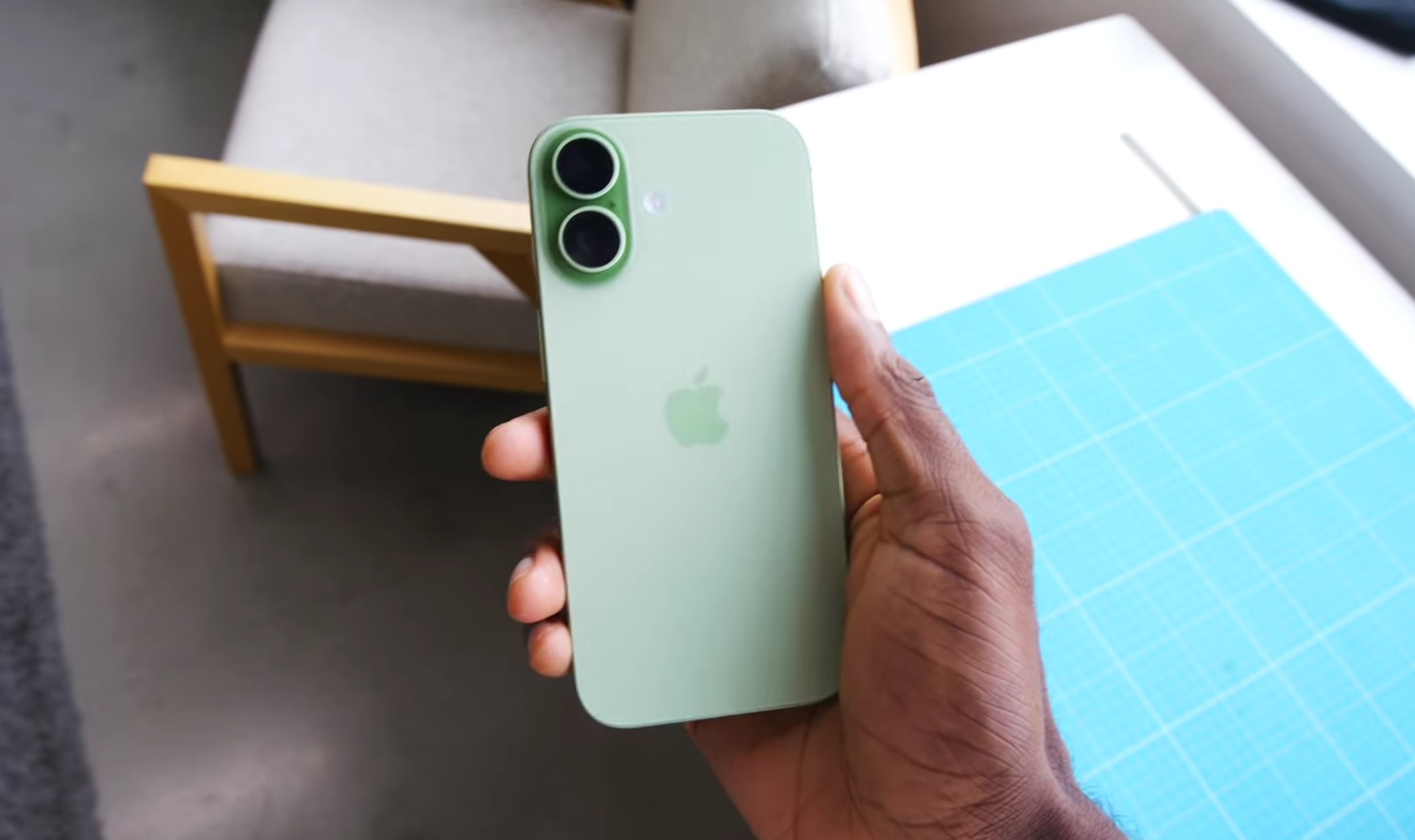 Почему я не покупаю iPhone. Спойлер: дело совсем не в деньгах