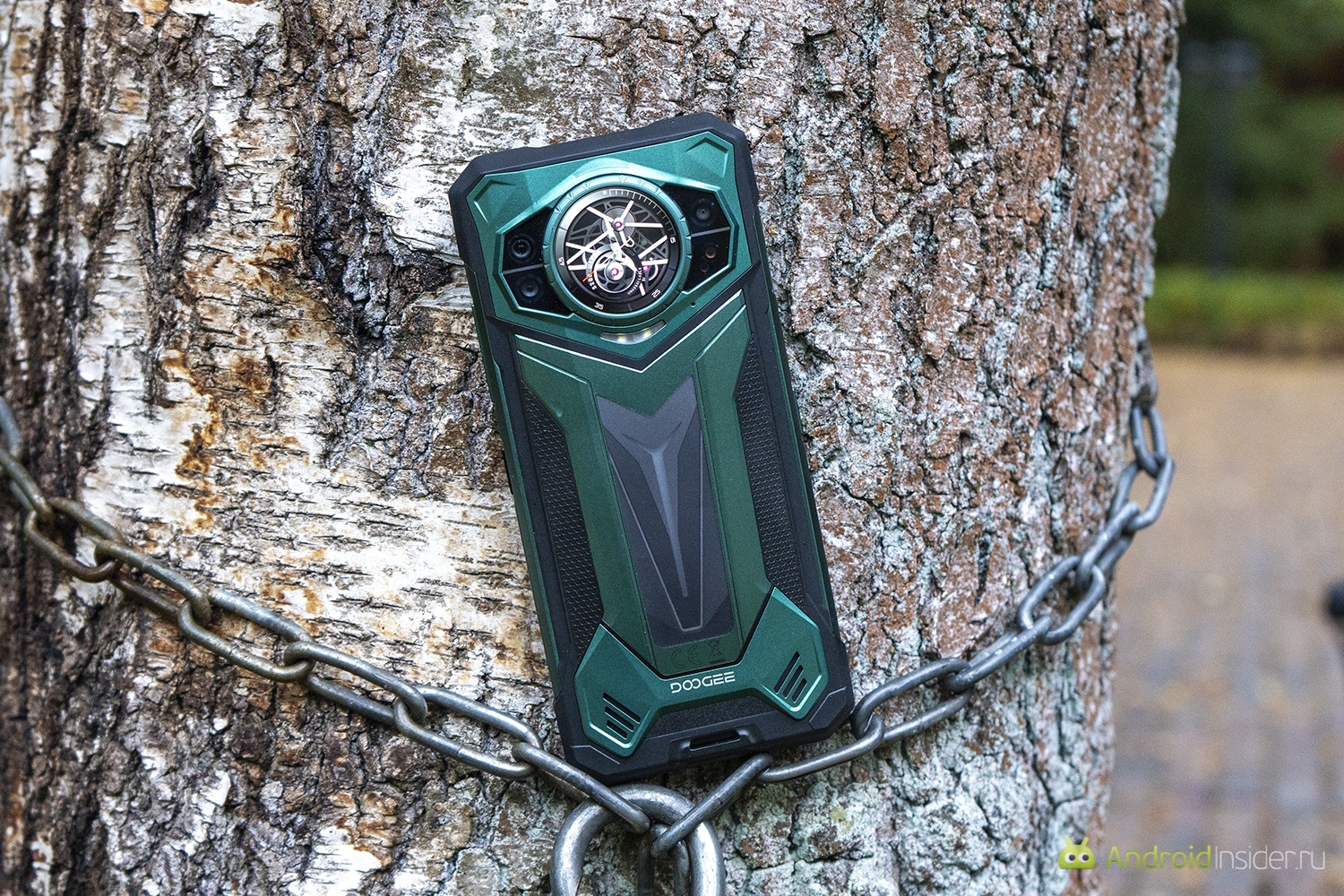 Преимущества Doogee S200 Ultra. Многие ошибочно посчитают этот смартфон исключительно экстремальным, но в обычной жизни он тоже показывает себя хорошо, хоть и тяжеловат. Фото.