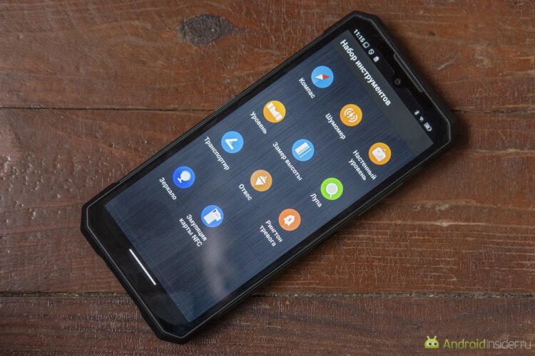 Преимущества Doogee S200 Ultra. Так как это защищенный смартфон, тут есть и специальные функции в отдельном меню. Фото.