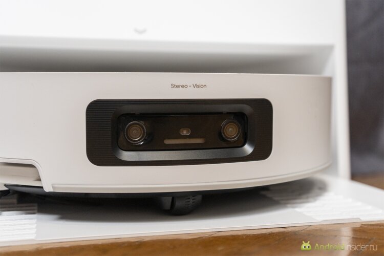 Стоит ли покупать Dreame Aqua10 Ultra Roller Complete. С такими «глазами» робот действительно хорошо ориентируется в пространстве. Фото.