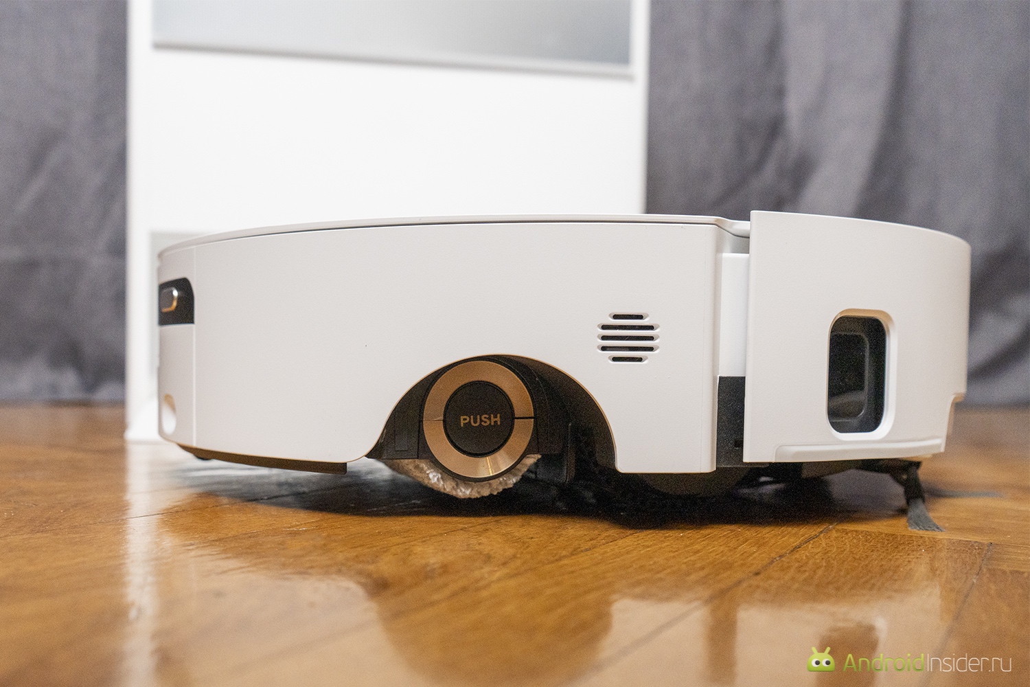 Робот-пылесос, который моет полы по-настоящему. Обзор Dreame Aqua10 Ultra Roller Complete