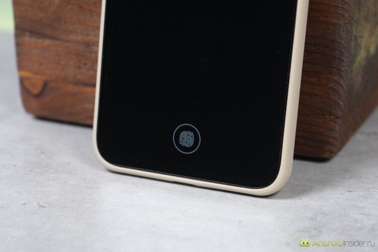 Можно ли играть на HONOR X9d. Сканер отпечатков в экране. Многим покажется, что он низковат, но в сочетании с шириной корпуса пользоваться довольно удобно. Можно ли играть на HONOR X9d. Сканер отпечатков в экране. Многим покажется, что он низковат, но в сочетании с шириной корпуса пользоваться довольно удобно. Фото.